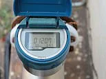 My supplier wants to install a water meter but I think it will cost me more: Can I refuse?